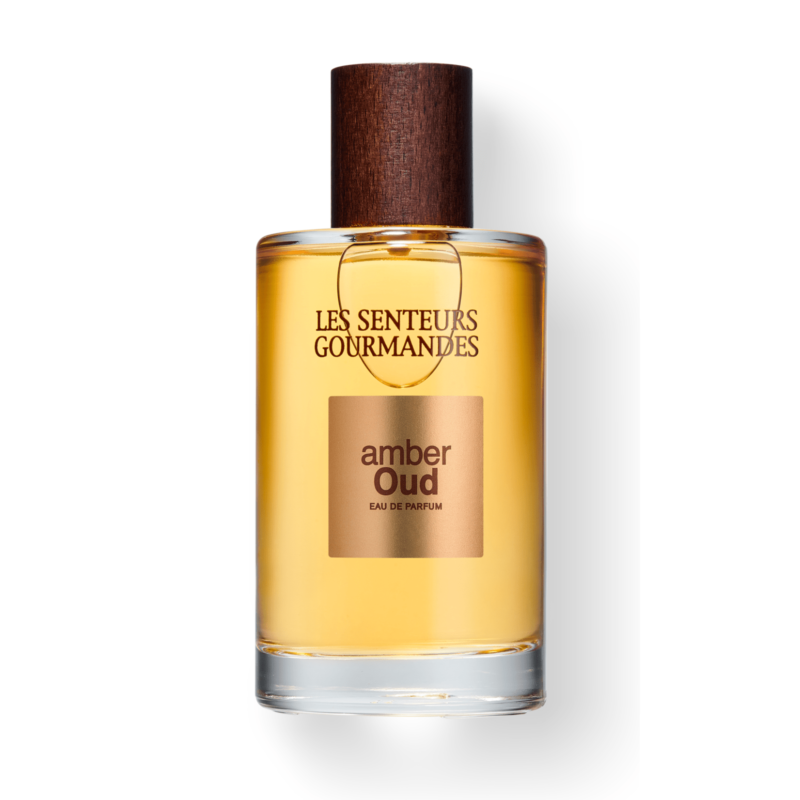 Découvrez Amber Oud : bergamote et prune pour une ouverture éclatante. Patchouli, ambre et oud pour une aura de mystère et de raffinement.