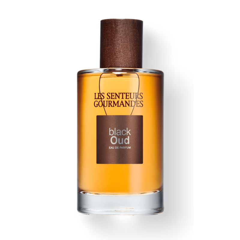 Black Oud : encens, baies roses et pamplemousse. Symphonie florale de géranium et rose, profondeur boisée de santal et musc.