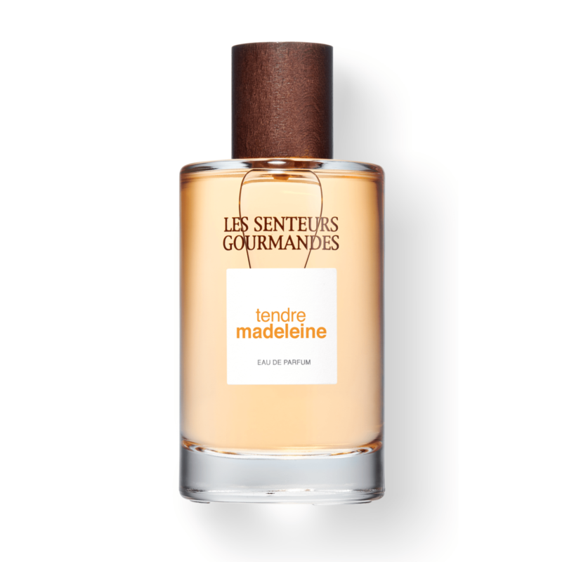 Découvrez Tendre Madeleine : bergamote, amande et orange pour une ouverture gourmande. Cannelle, jasmin et lavande pour une sensation réconfortante.