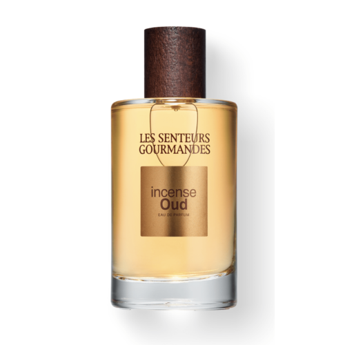 Découvrez Incense Oud : orange, safran, bergamote et cypriol pour une ouverture épicée. Jasmin, bois de cèdre et encens pour une richesse florale boisée.