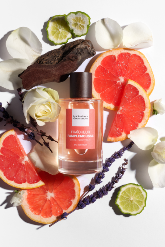 FRAÎCHEUR PAMPLEMOUSSE : Une Fragrance Fraîche, Raffinée et Pétillante