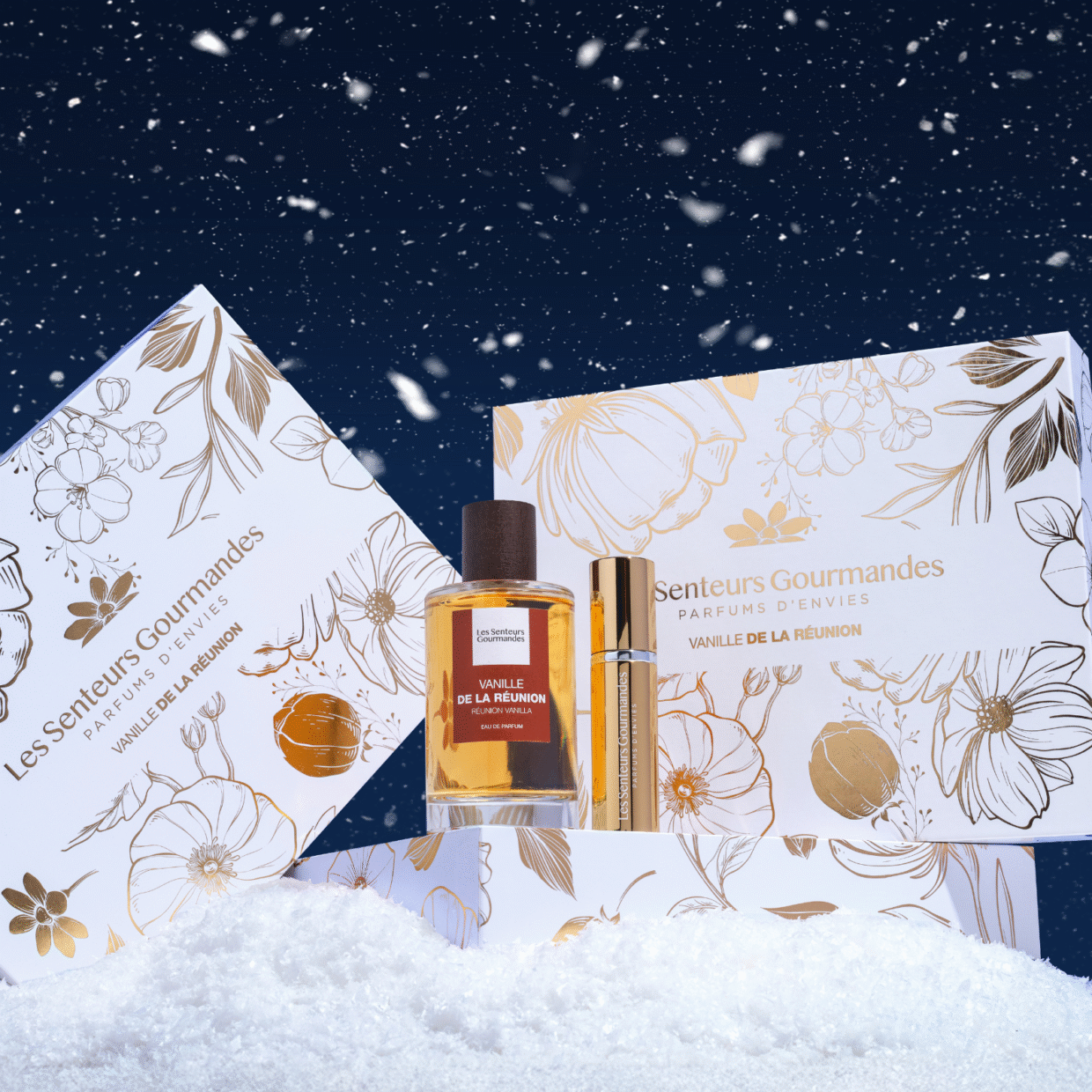 Découvrez notre coffret parfumé VANILLE DE LA RÉUNION, une fragrance chaude et gourmande portée par la vanille, la pomme et le patchouli. Accompagné d’un vaporisateur de sac réutilisable, pour emporter votre parfum partout avec vous.