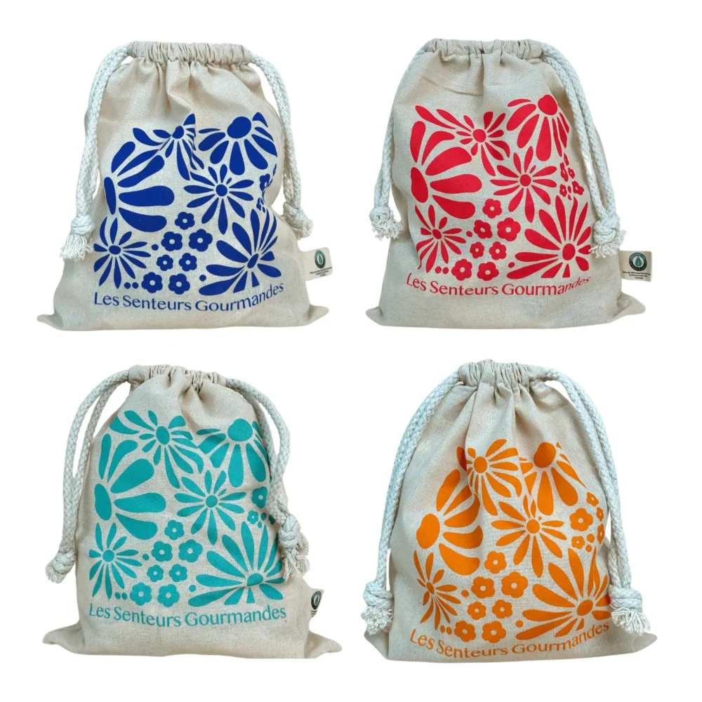Pochons en coton naturel Les Senteurs Gourmandes sérigraphiés de fleurs bleues, orange, rouges et turquoise